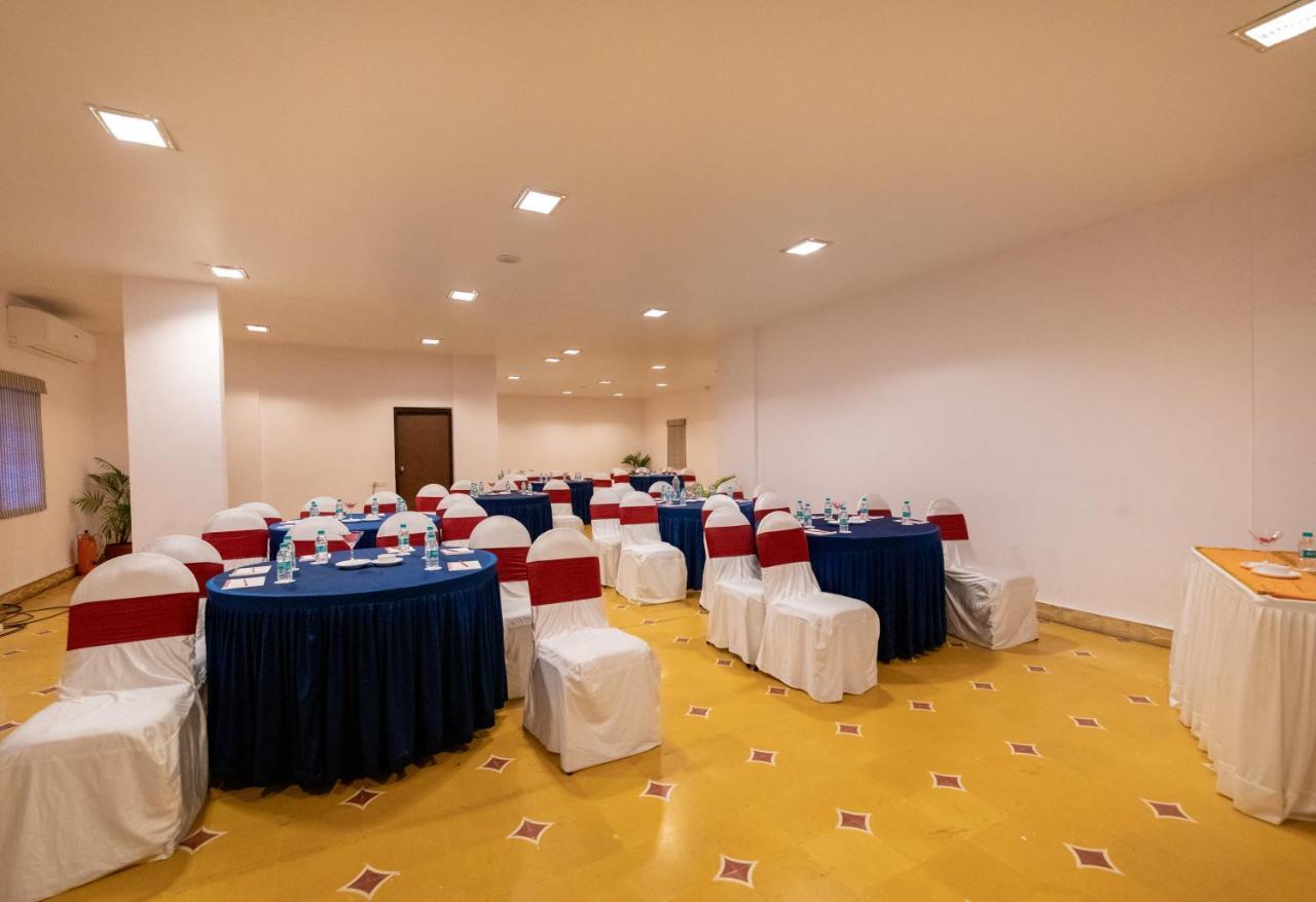 Fort Jadhavgadh -A Gadh Heritage Hotel Sasvad Εξωτερικό φωτογραφία